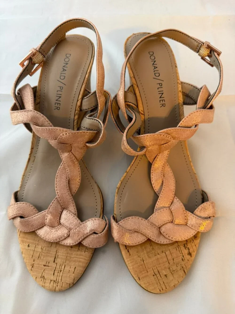 Donald J. Pliner  Jooli T-Strap Wedge Sandal in Rose Gold Leather   Women Size 6